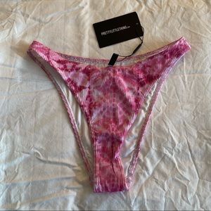 PrettyLittleThing - High Waisted Bikini Bottoms